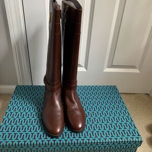 Brand new Tory Burch brown boots!